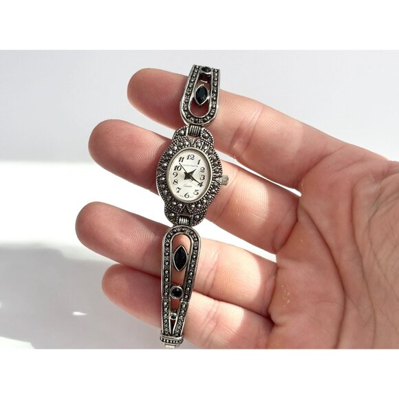Jaclyn Smith JS3185 Marcasite Silver T Stretch Vintage Wristwatch 19mm - WORKS! - Picture 9 of 9